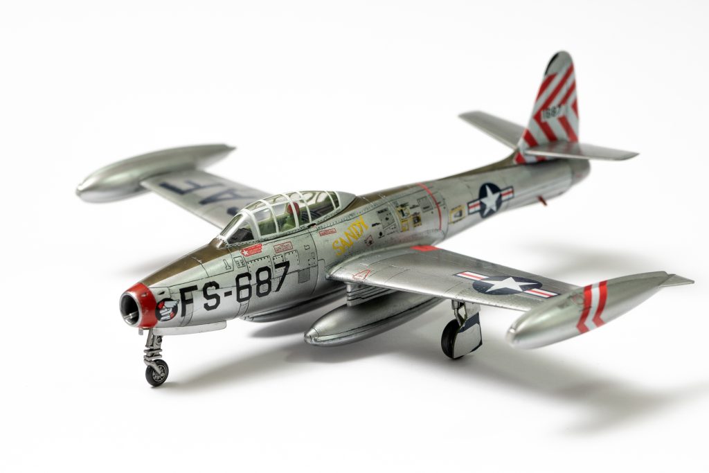 HobbyBoss 1:72 F-84E Thunderjet