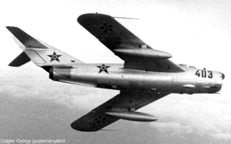 Az egyik taszári MiG-17PF