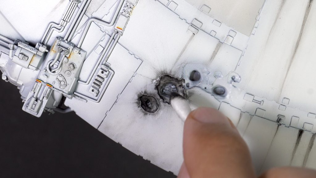 Bandai 1:72 Millennium Falcon weathering