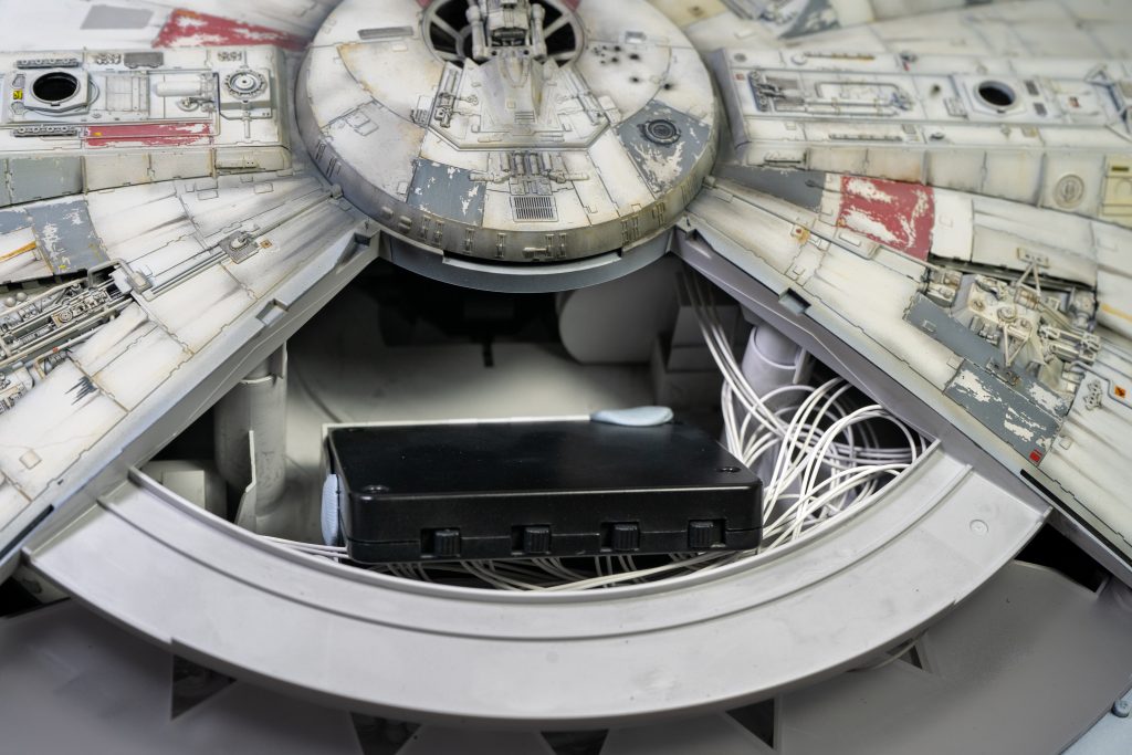 Bandai 1:72 Millennium Falcon led világítás