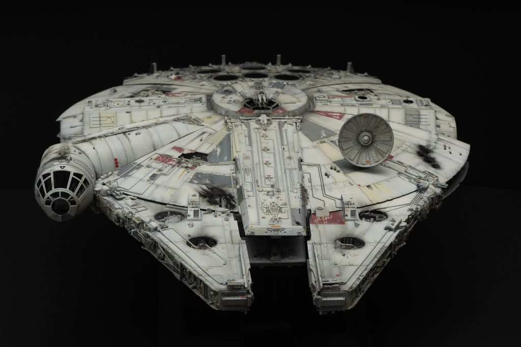 Bandai 1:72 Millennium Falcon