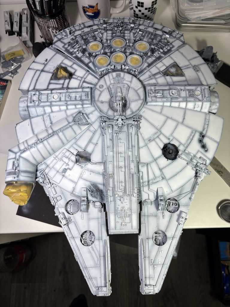 Bandai 1:72 Millennium Falcon festése